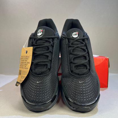 Nike Air Max DN “Triple Black”