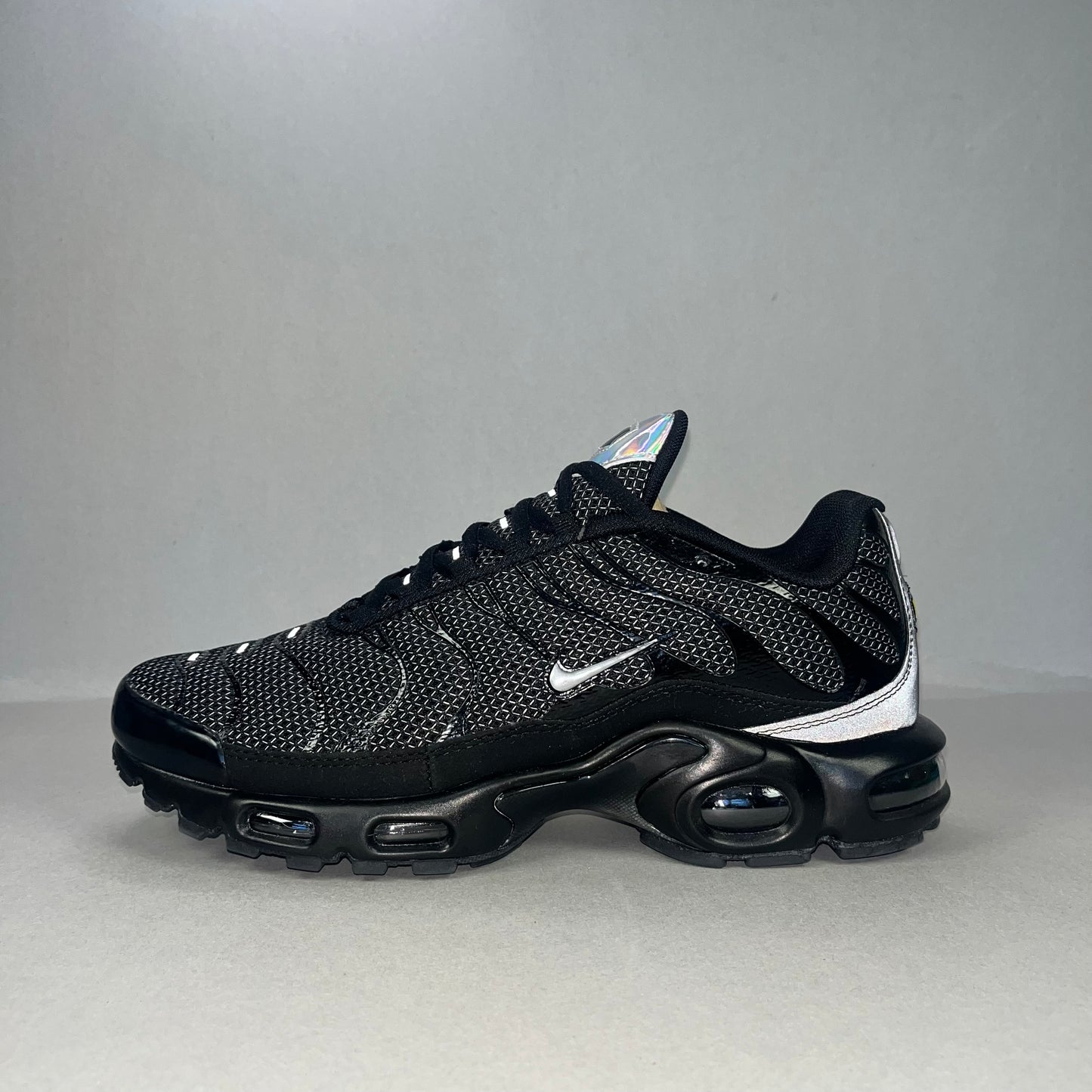 Nike Air Max Plus TN “Chrome Metallic Silver”