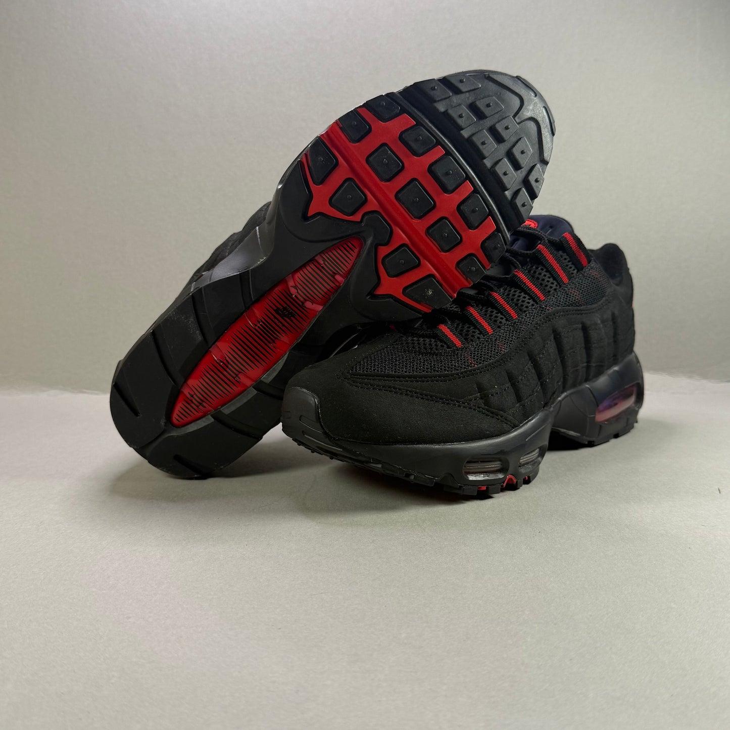 Nike Air Max 95 "Black Red"