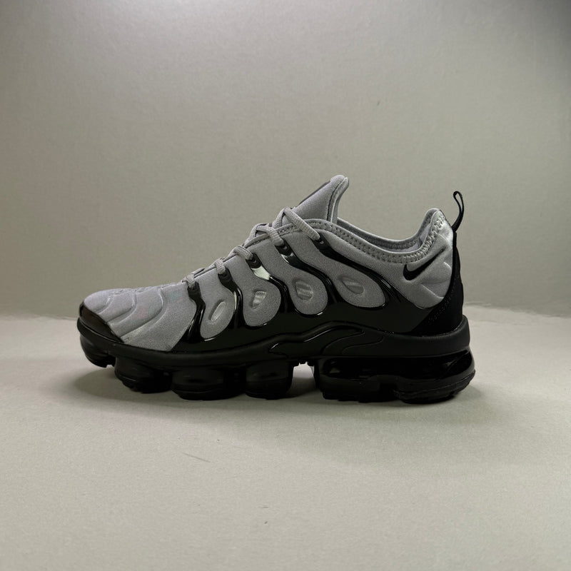 Nike Vapormax Plus "Black Grey"