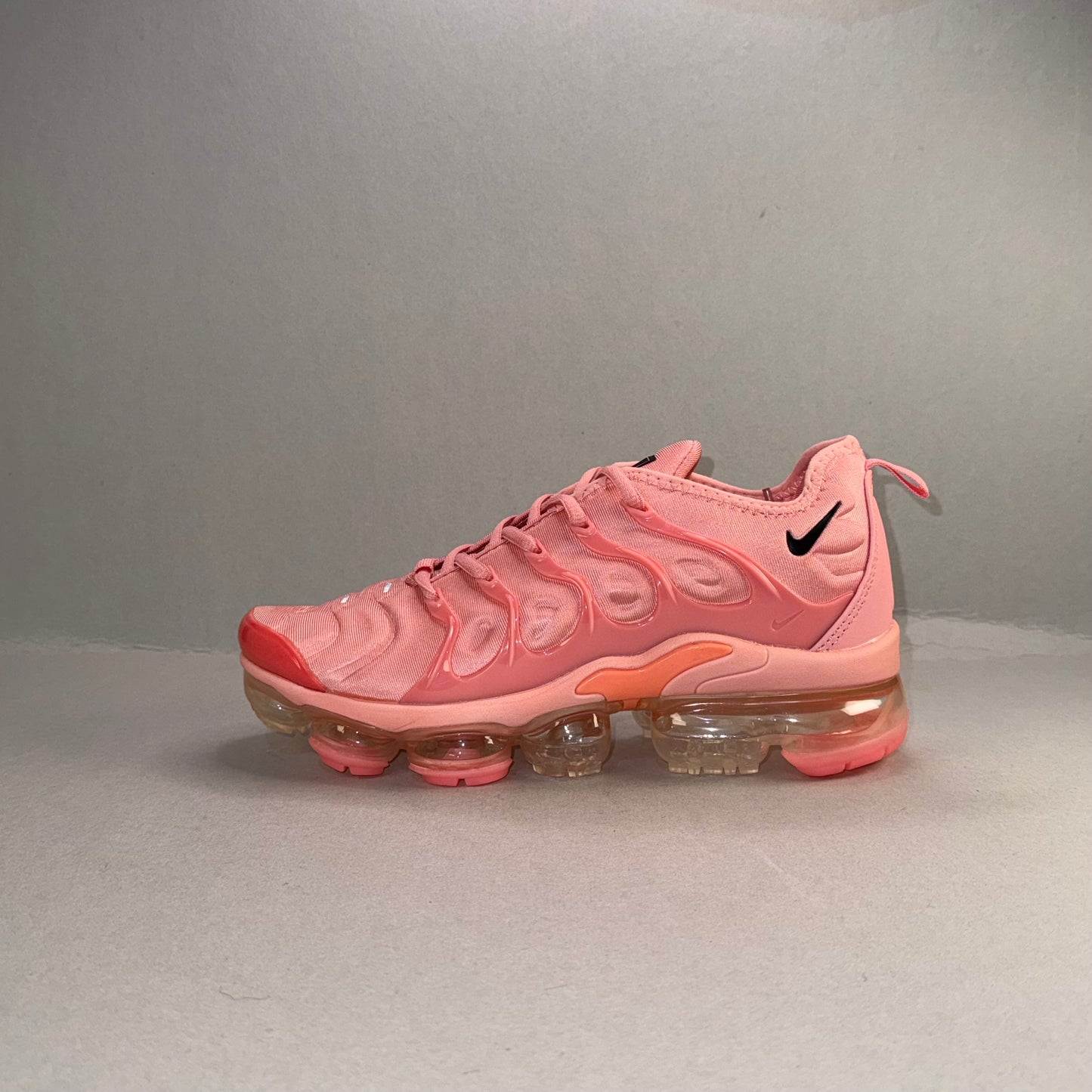 Nike Vapormax Plus "Pink"