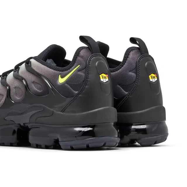 Nike Air Vapormax Plus "Neon"
