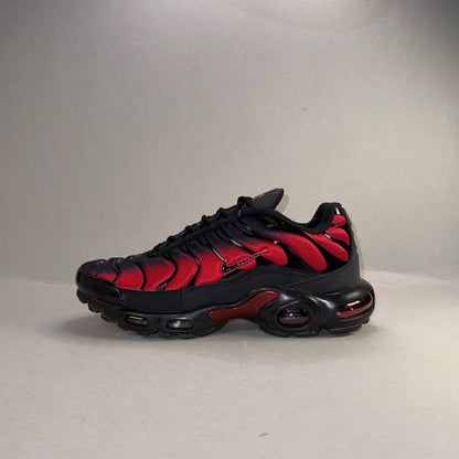 Nike Air Max Plus TN "Black And Red"