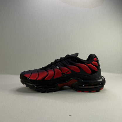 Nike Air Max Plus TN "Black And Red"