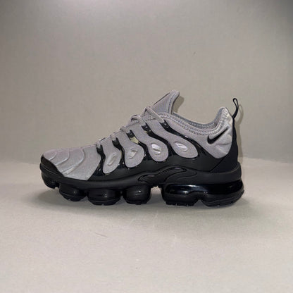 Nike Vapormax Plus "Black Grey"
