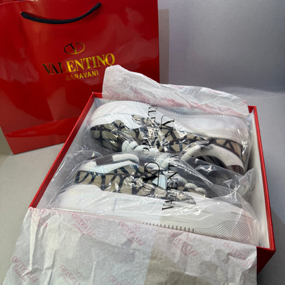 Valentino Garvani Stud XL "Leather"