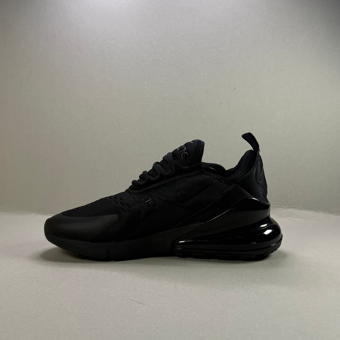 Nike Air Max 270 "Triple Black"