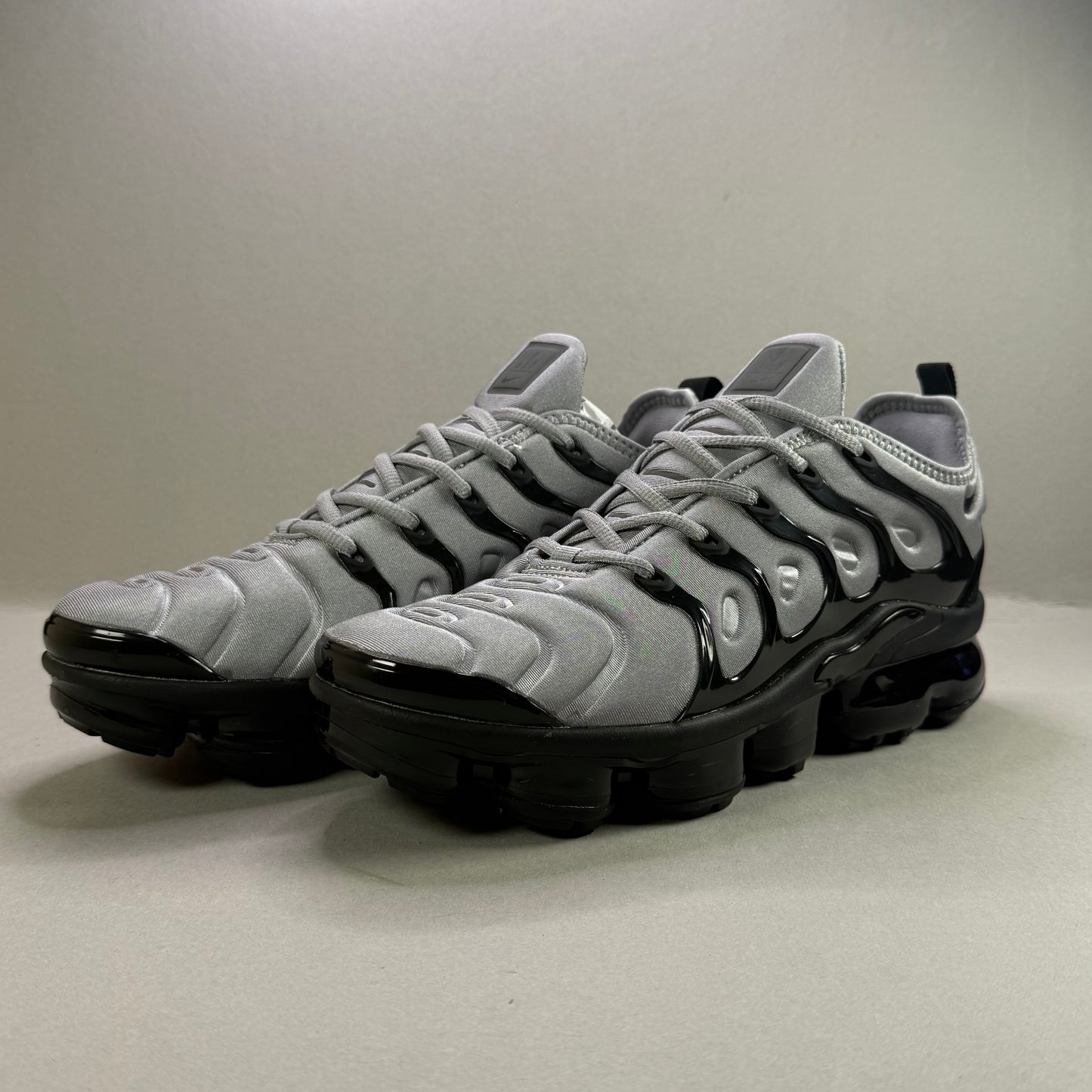 Nike Vapormax Plus "Black Grey"