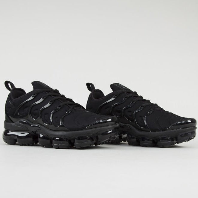 Nike Vapormax Plus “Triple Black”