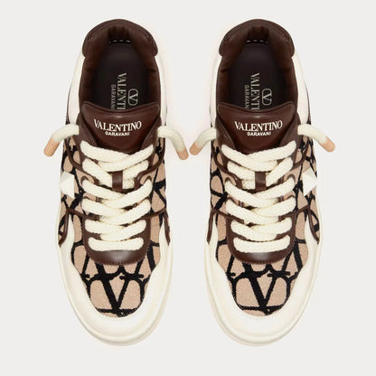 Valentino Garvani Stud XL "Leather"